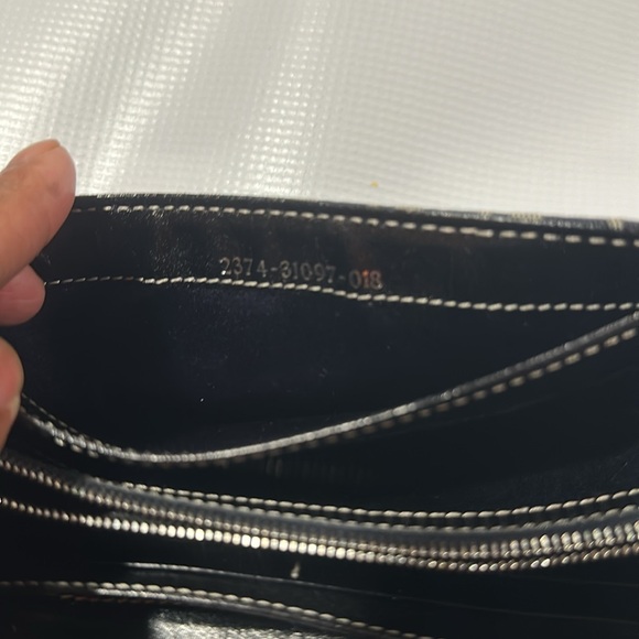 Fendi authentic with code - Picture 9 of 9